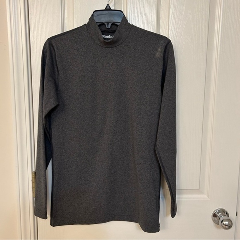 Reebok Long Sleeve Compression Athletic Shirt in Deep Gray Size S